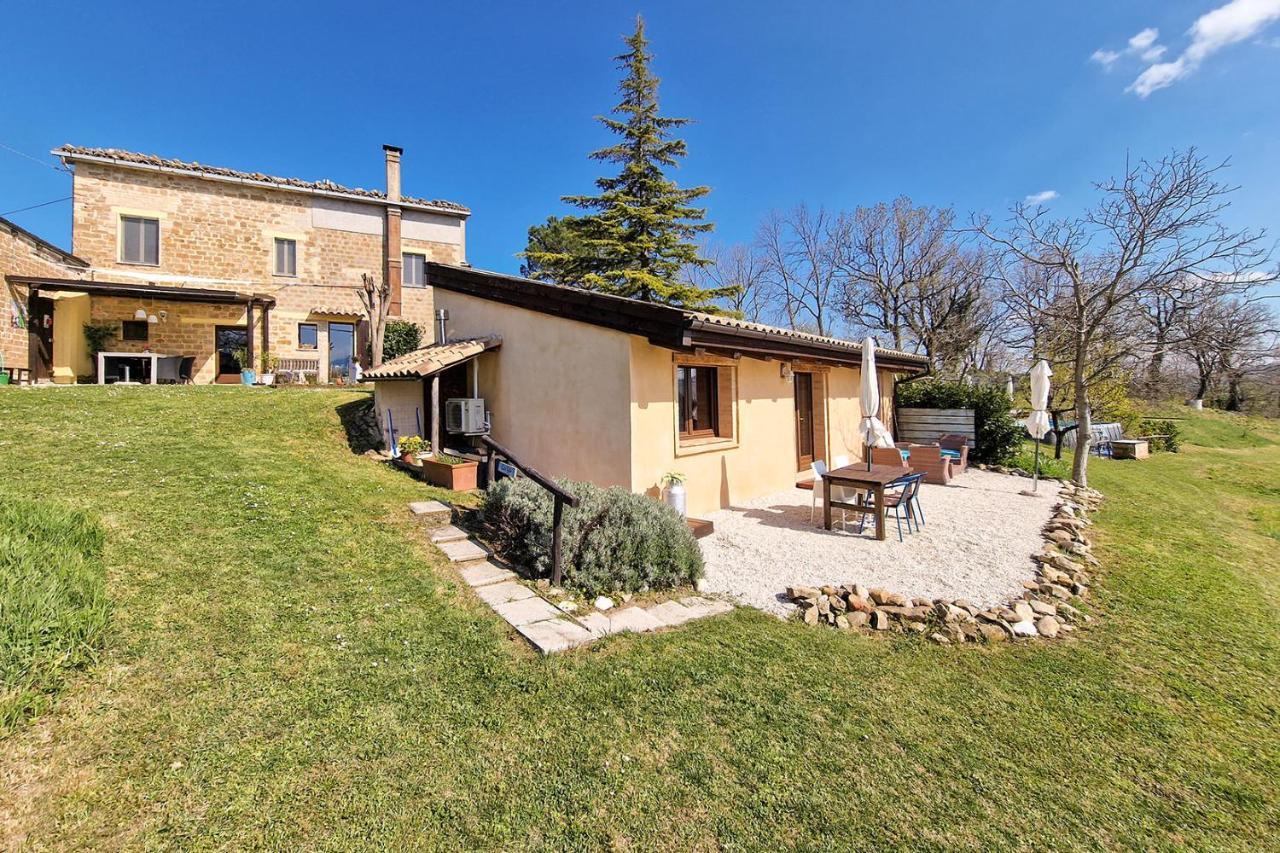 Villa Pilotti Country House Penna San Giovanni Екстериор снимка